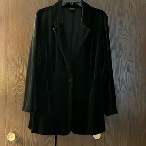 J Jill black velvet long sleeved jacket. Size Large